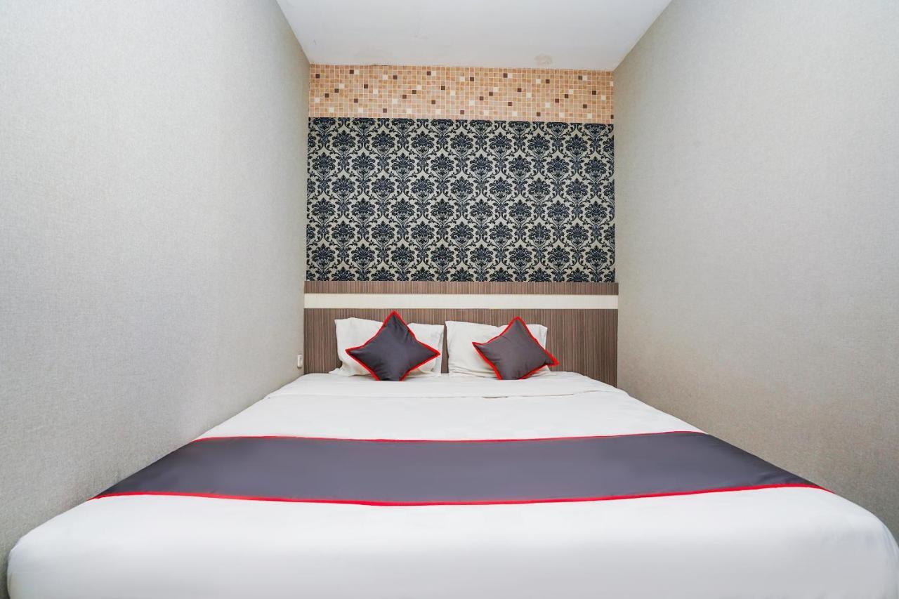 Collection O 29 Twin Tower Hotell Surabaya Eksteriør bilde