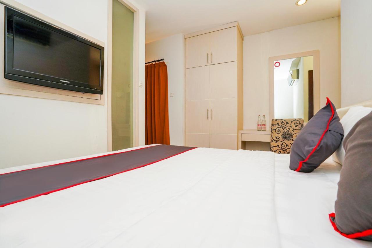 Collection O 29 Twin Tower Hotell Surabaya Eksteriør bilde
