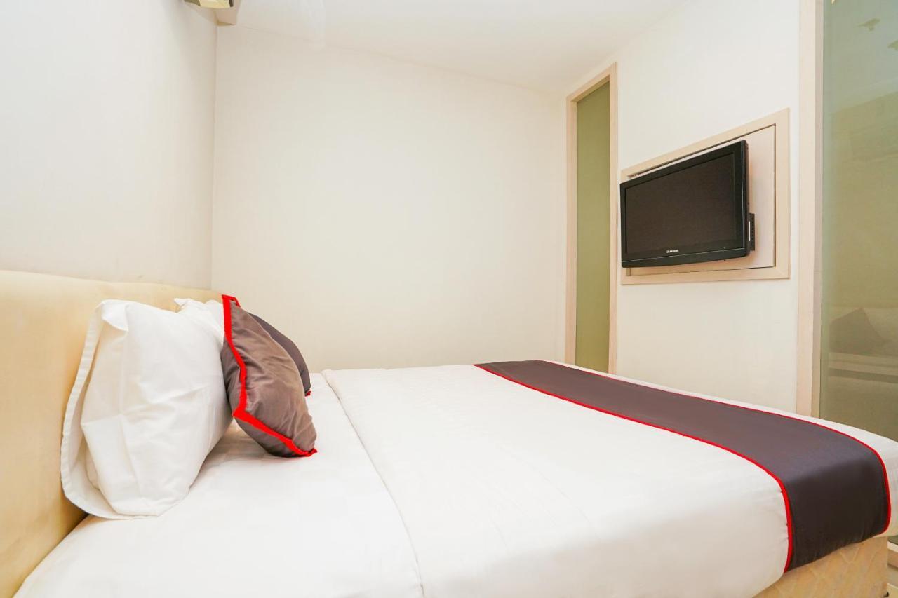 Collection O 29 Twin Tower Hotell Surabaya Eksteriør bilde