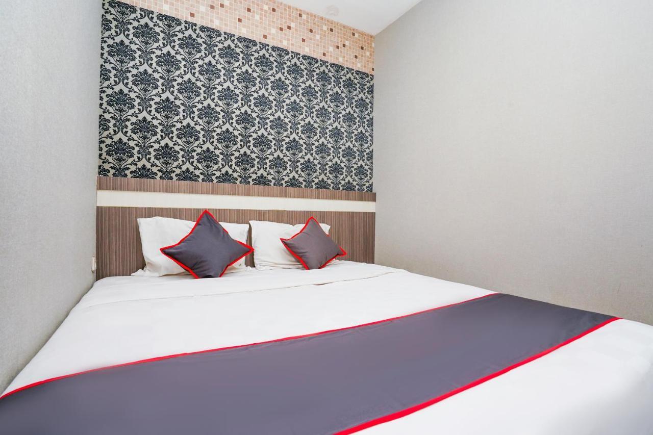 Collection O 29 Twin Tower Hotell Surabaya Eksteriør bilde