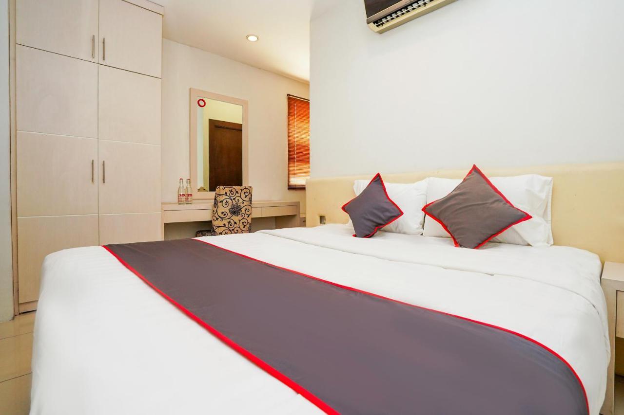 Collection O 29 Twin Tower Hotell Surabaya Eksteriør bilde
