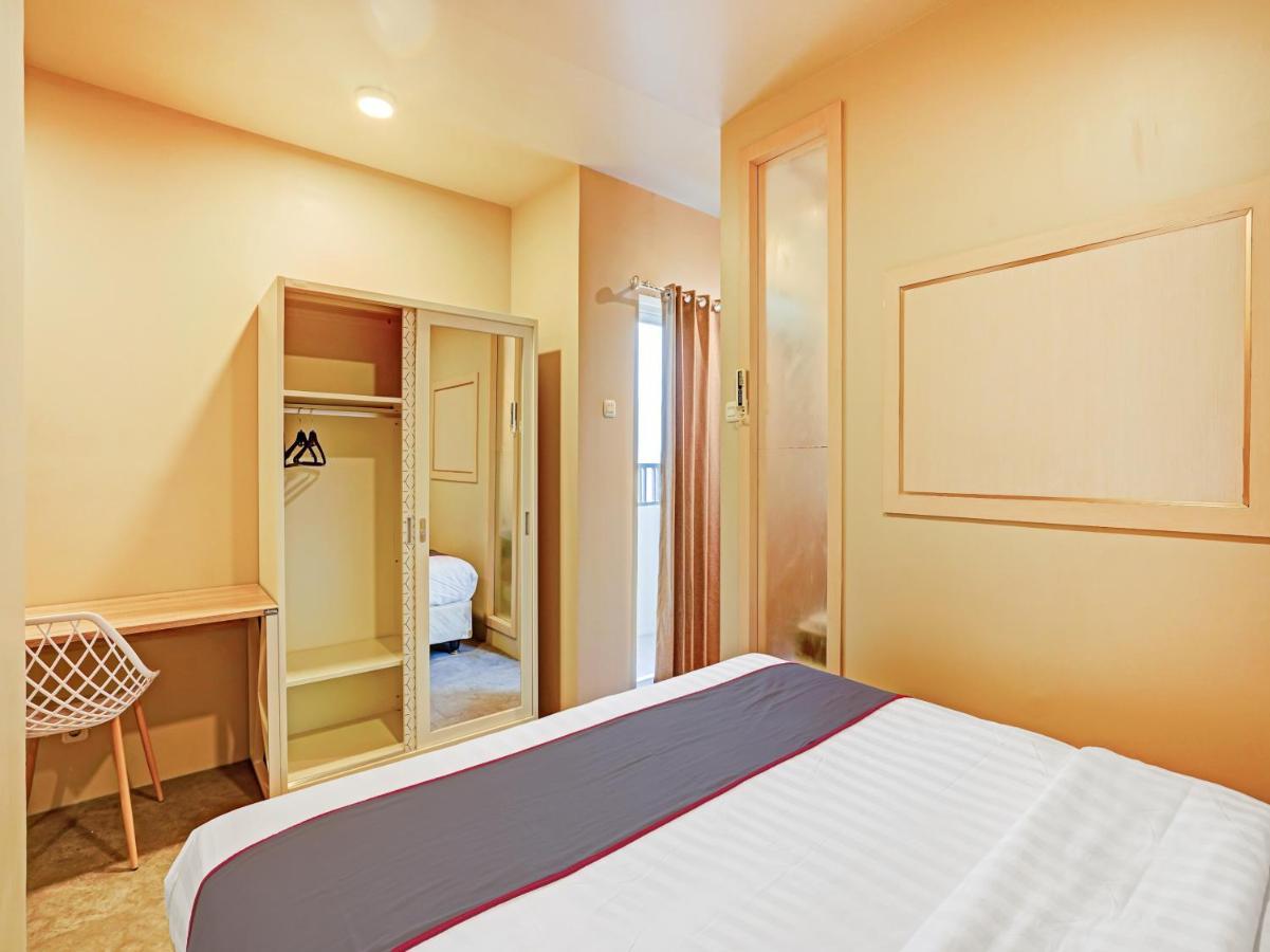 Collection O 29 Twin Tower Hotell Surabaya Eksteriør bilde